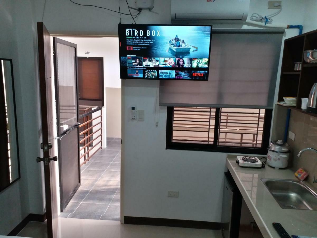 Clark-Pad Inn, Angeles City Exterior photo